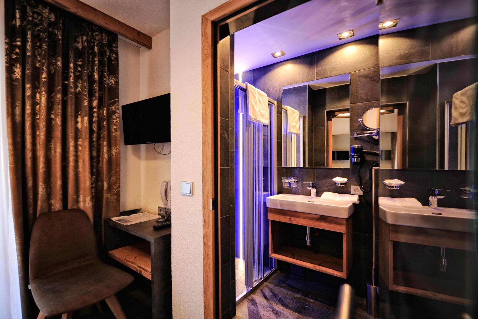 Hotel Fatlar Ischgl Extérieur photo