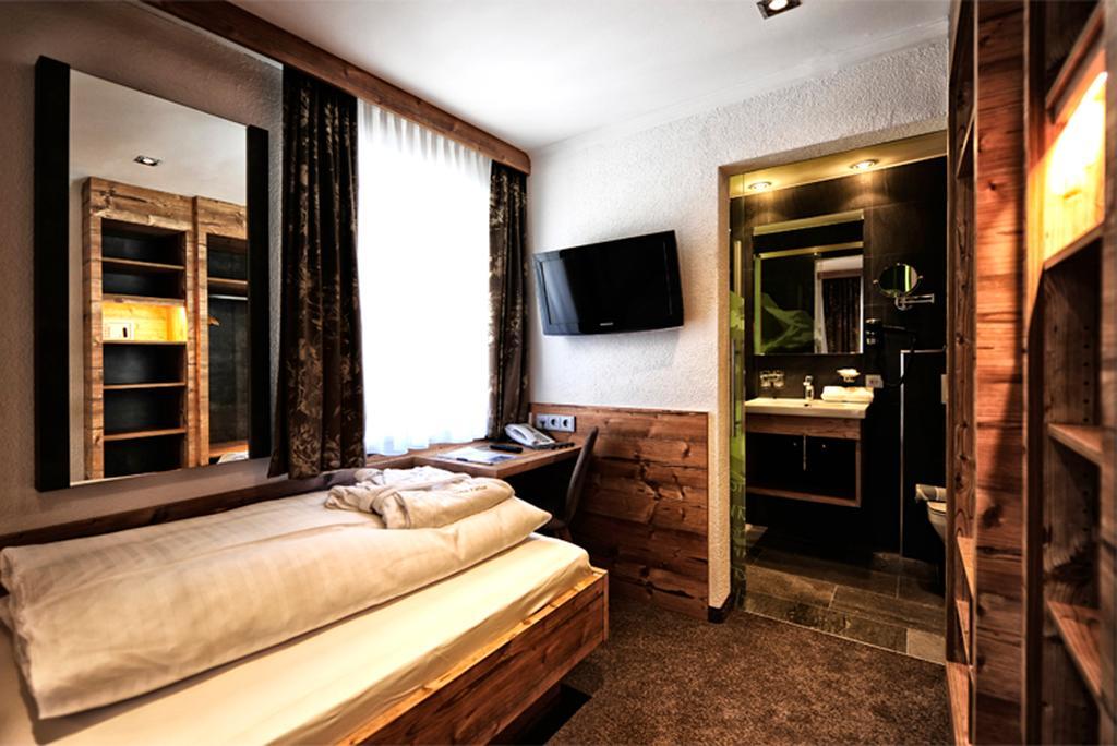 Hotel Fatlar Ischgl Extérieur photo