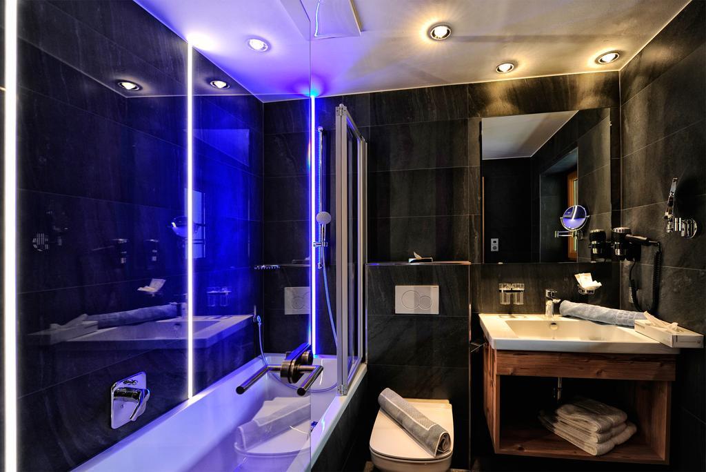 Hotel Fatlar Ischgl Extérieur photo